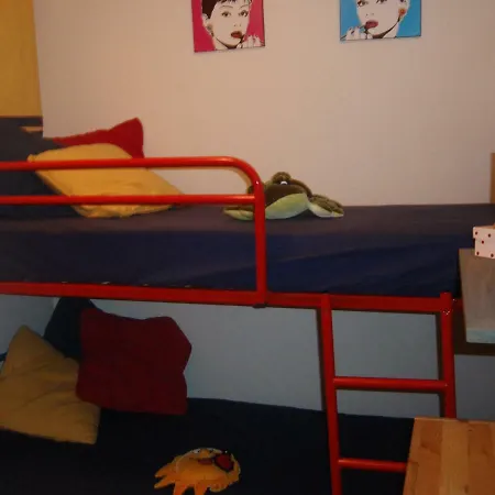 Apartamento C Consolat Del Mar 12, Baixos 3a Calella De *
